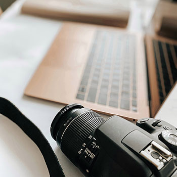 曼联客场逼平热刺，难分胜负