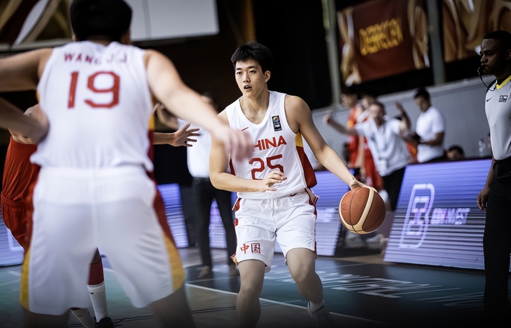 华体会app-关于王俊杰U19世青赛集锦：对阵西班牙砍下21分8板2助的信息