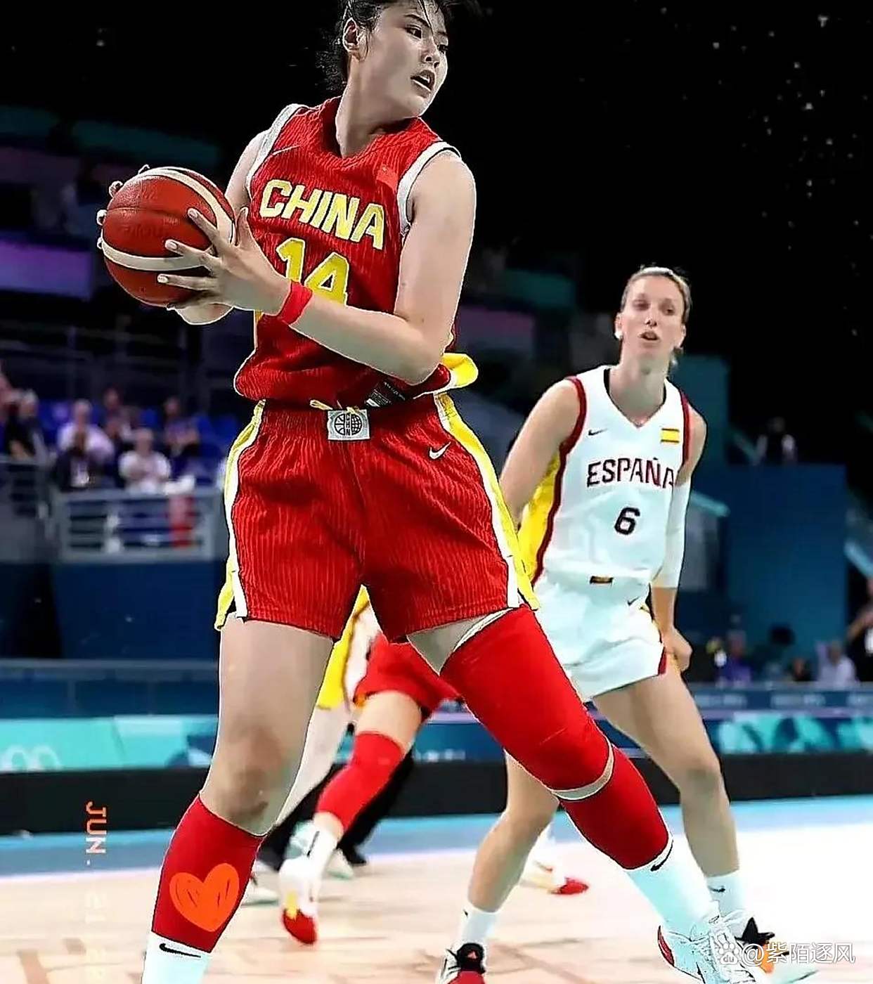 21年女篮亚洲杯回顾：李月汝16分11板，中国不敌日本