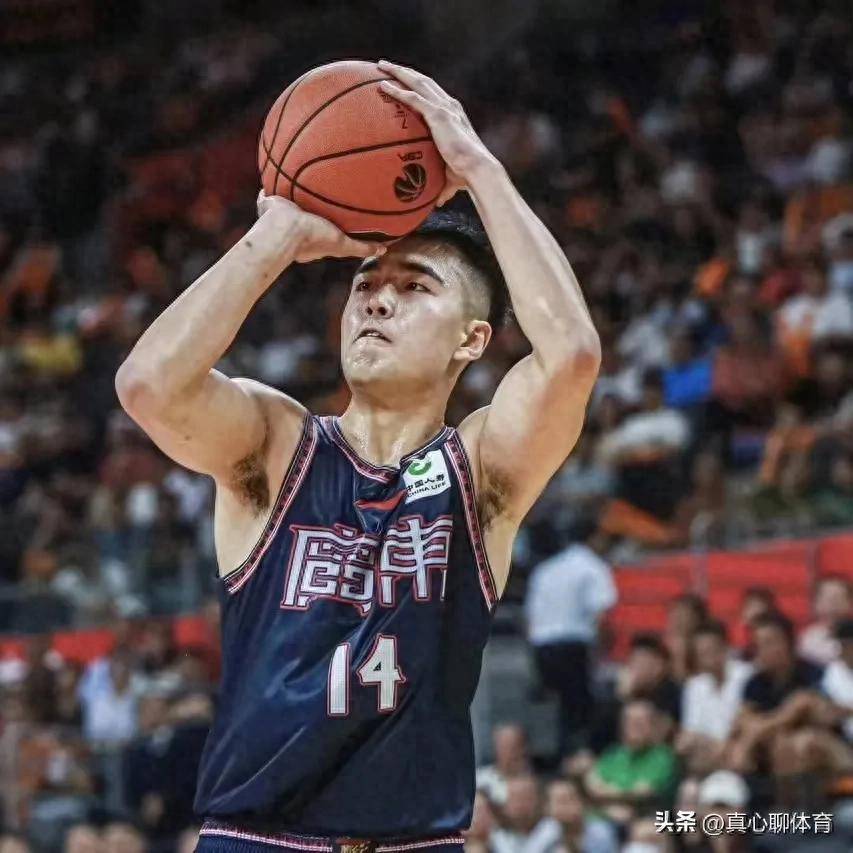广东队遭遇不利天气，助威声音寥寥无几的简单介绍